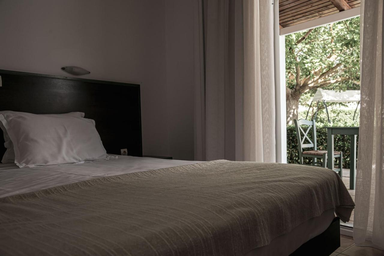 Ecoresort Hotel Zefyros Áyios Kírikos Esterno foto