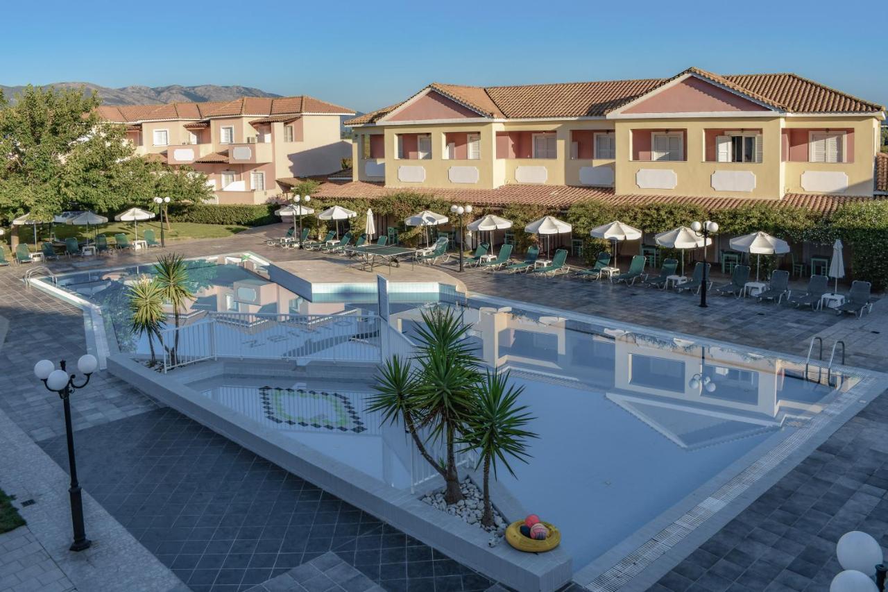 Ecoresort Hotel Zefyros Áyios Kírikos Esterno foto